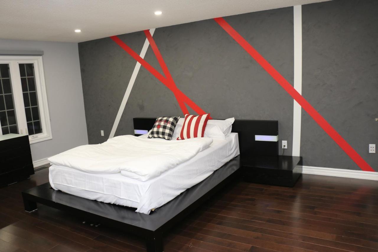 Quiet And Contemporary Home Markham Luaran gambar