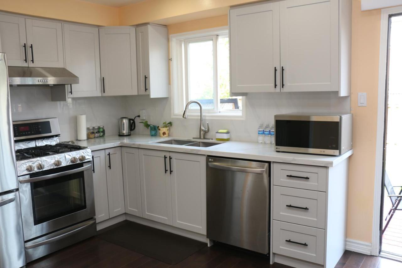 Quiet And Contemporary Home Markham Luaran gambar