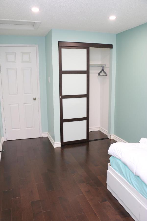 Quiet And Contemporary Home Markham Luaran gambar