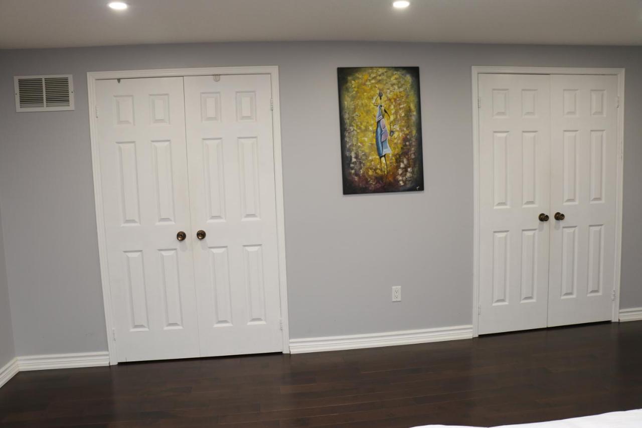 Quiet And Contemporary Home Markham Luaran gambar