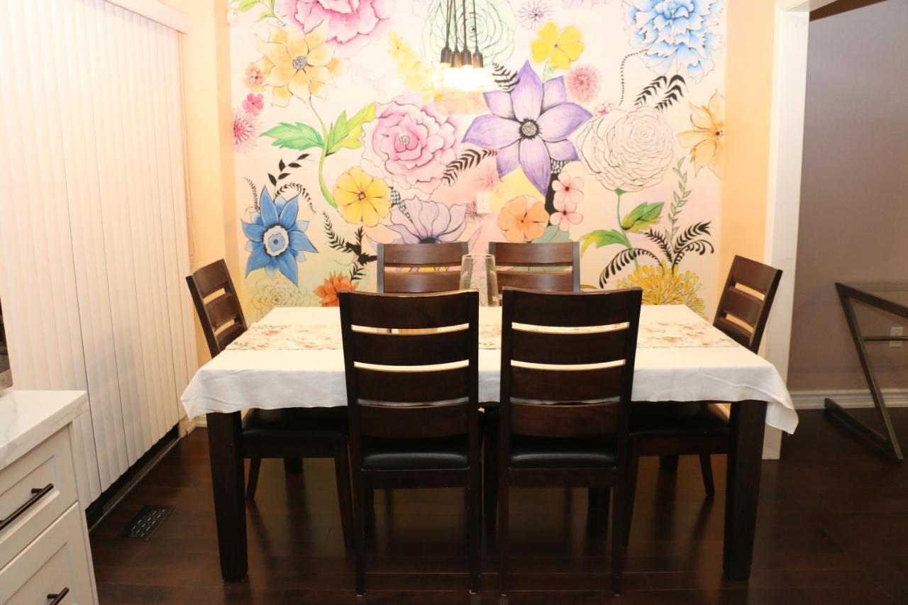 Quiet And Contemporary Home Markham Luaran gambar